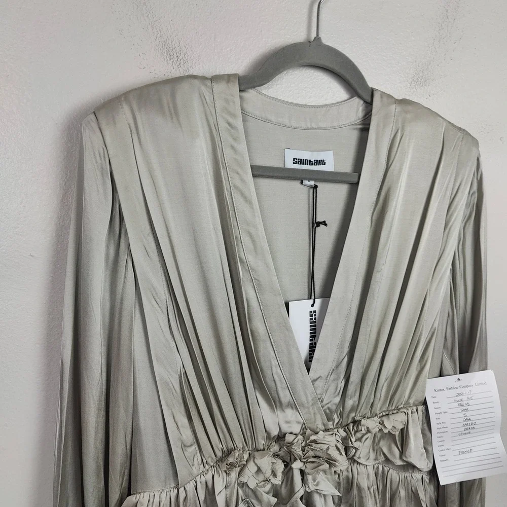 Saint Art Mateo Dress Womens Small Pumice Gray‎ Plunge Satin Ruffle Trim NWT - Picture 3 of 8